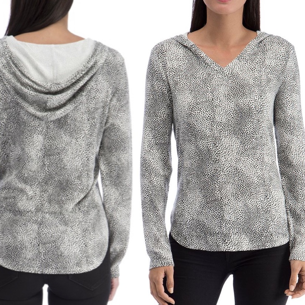 B BY BOBEAU Sweater Hoodie In Animalistic NWT S